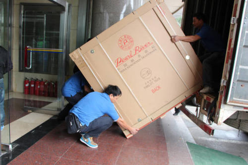 高埗镇钢琴贵重工艺品无忧运